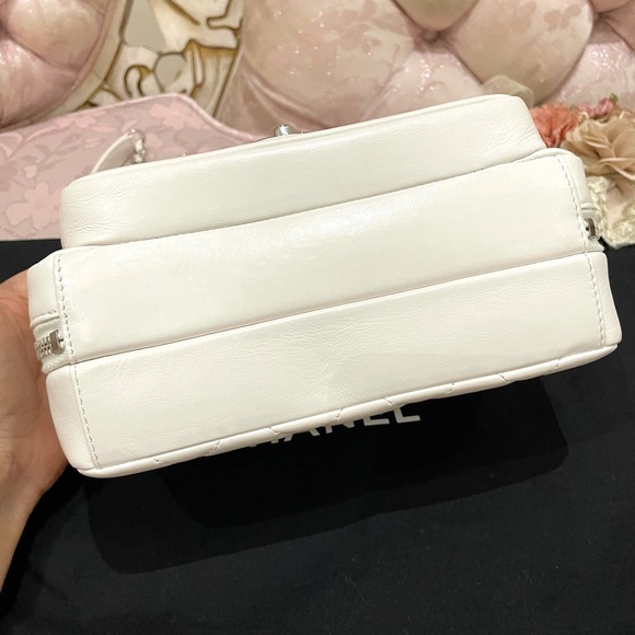 Chanel Flap bag 🌸 - Picture 8 of 13